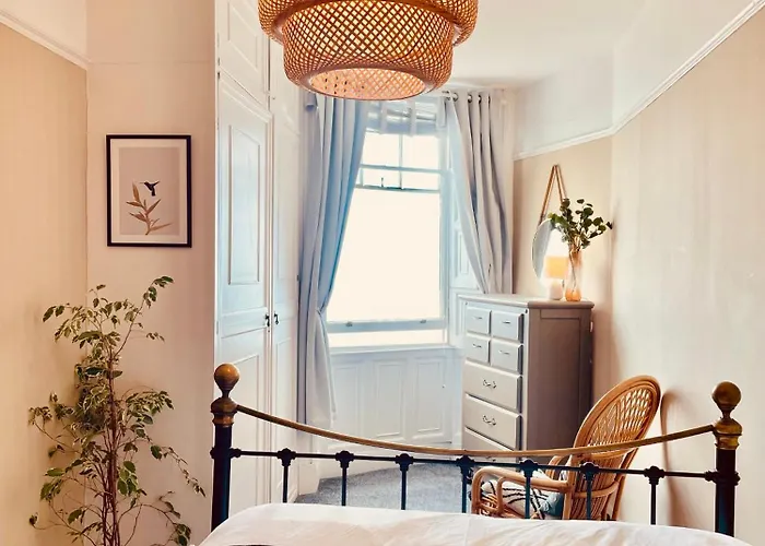 Stunning Seafront Apartment