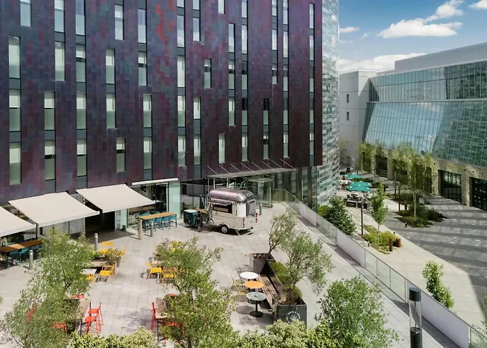 Aloft By Marriott London Excel